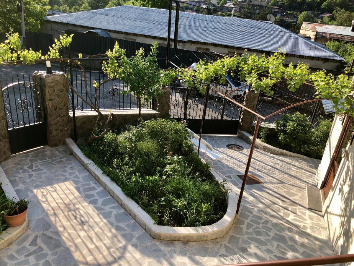 Luxury Apartment At Pirosmani 22 In Central Bordzjomi Buitenkant foto