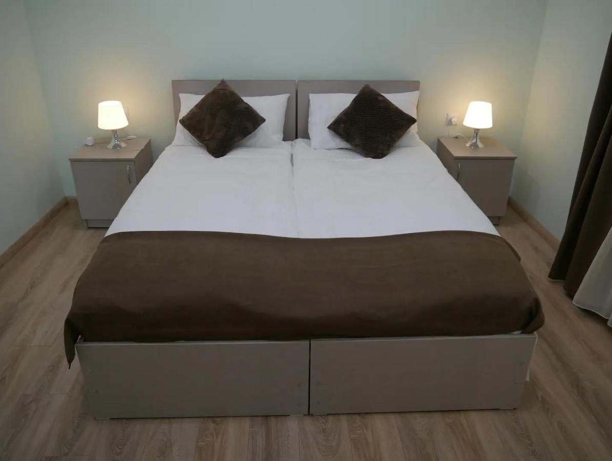 Luxury Apartment At Pirosmani 22 In Central Bordzjomi Kamer foto