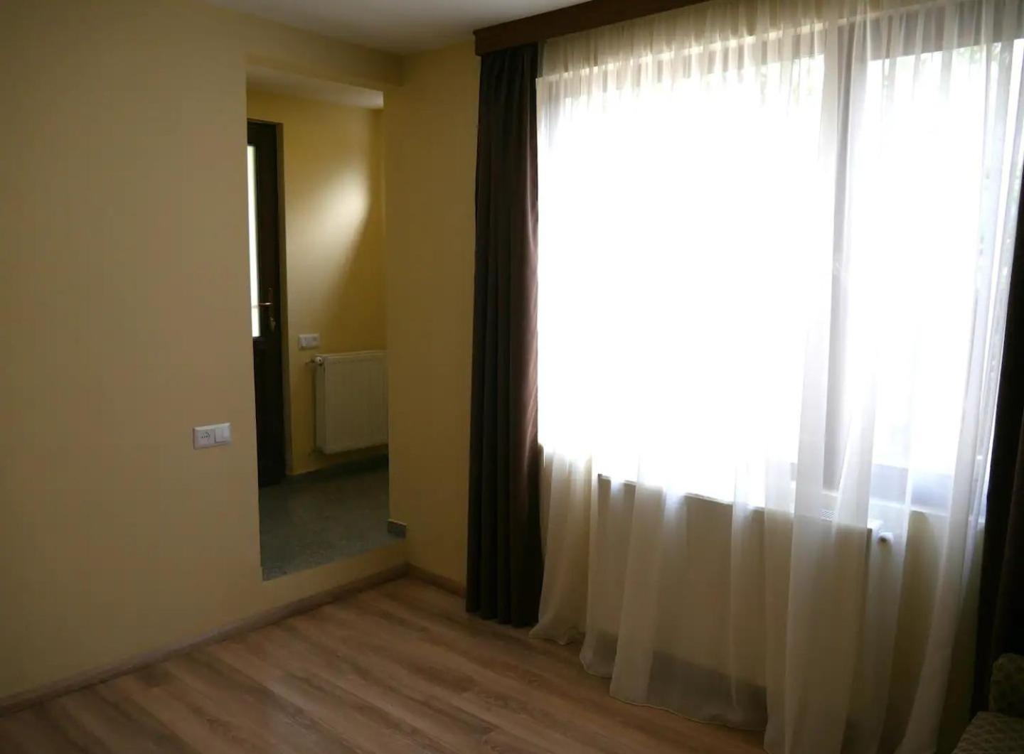 Luxury Apartment At Pirosmani 22 In Central Bordzjomi Kamer foto