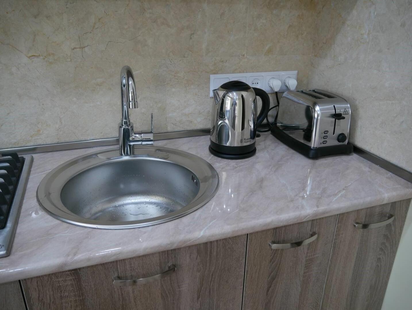 Luxury Apartment At Pirosmani 22 In Central Bordzjomi Kamer foto